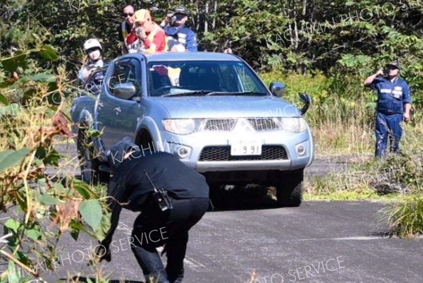 市街地のクマにどう対応　広尾で関係機関合同訓練　ドローン追跡、緊急銃猟も