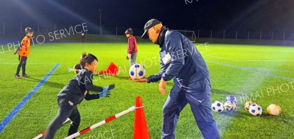 サッカーのＧＫスクールが好評　新得で月２回開催