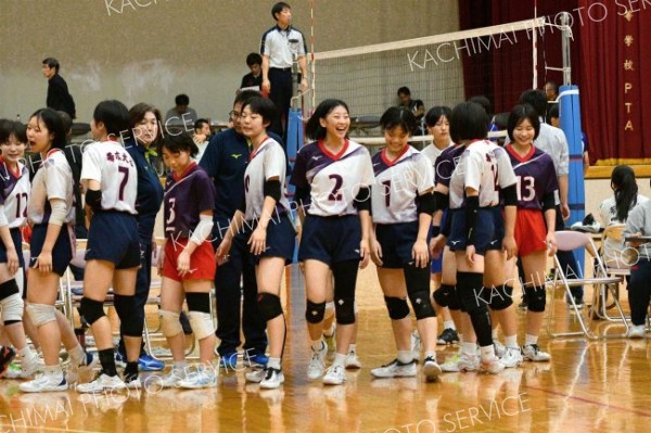 帯南商女子２連覇　男子は白樺学園４年ぶりＶ　全日本バレーボール高校選手権大会十勝地区予選会 21