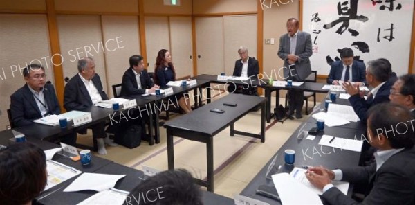 宿泊税やまちなか補助金で意見交換　市産業振興会議