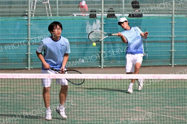 帯柏葉男女、帯大谷女子、帯緑陽男子がベスト１６入り　全国選抜高校テニス道地区予選 11