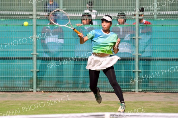 帯柏葉男女、帯大谷女子、帯緑陽男子がベスト１６入り　全国選抜高校テニス道地区予選 36