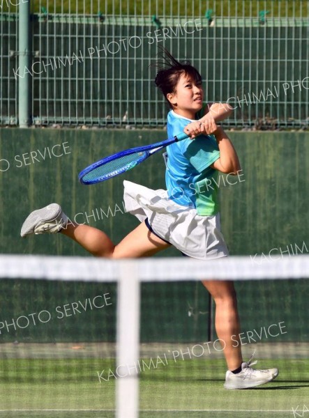 【女子団体代表決定戦・帯大谷―開成中等】６―０のストレート勝ちでチームに流れを引き寄せた帯大谷