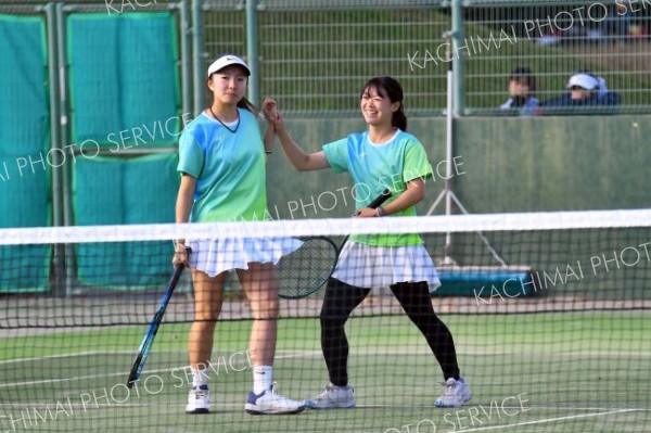 帯大谷女子が準Ｖ　初の全国へ　テニス全国高校選抜道予選最終日 16