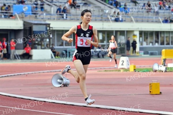 【女子８００メートル３組】