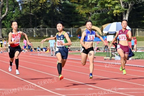 女子１００メートル１５組