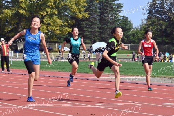 小学６年女子１００メートル２組