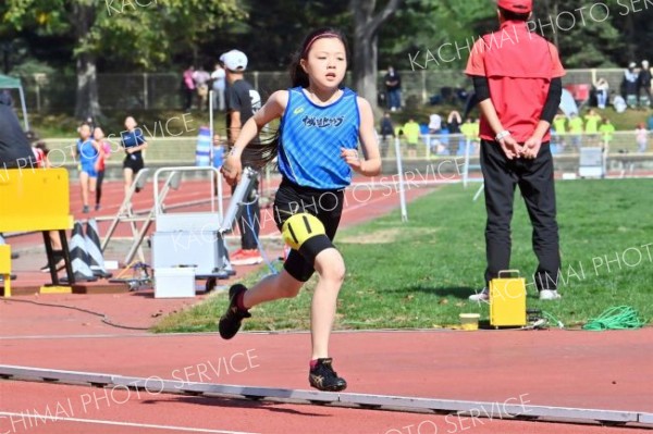 【小学４年女子８００メートル】２分３７秒０９の自己ベストをマークした