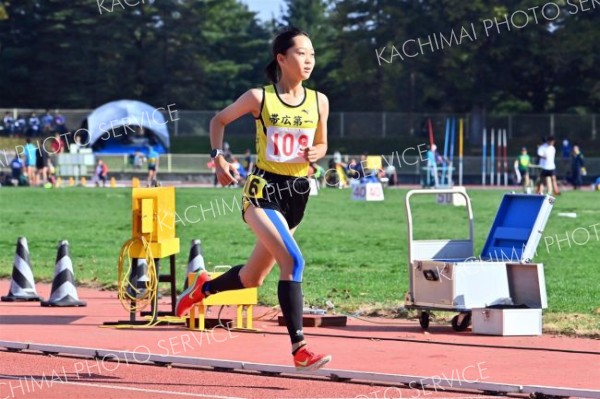 女子１５００メートル