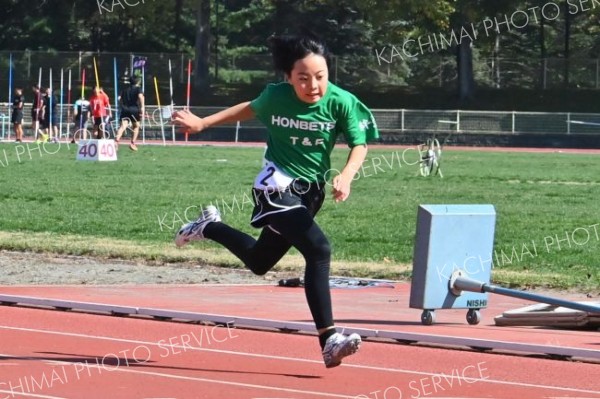 小学4年女子１００メートル３組