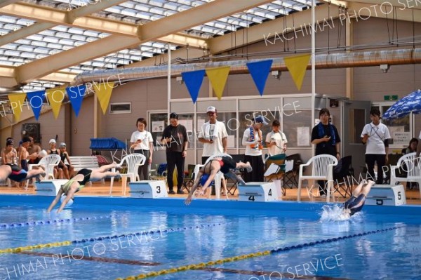 幼児から一般まで多くの人が参加した本別町民水泳大会