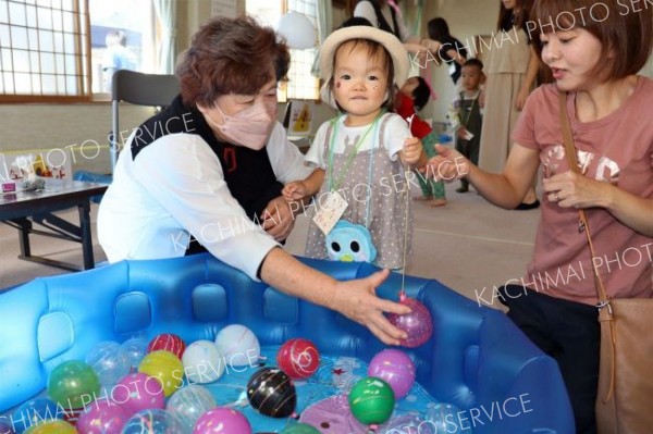 出店や食事販売にぎやかに　清水つどいの場８周年イベント