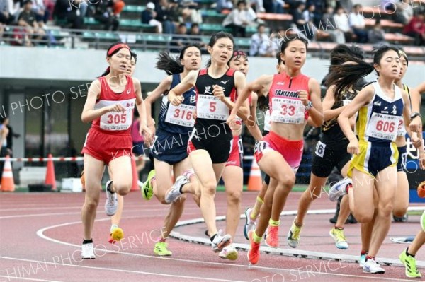 【Ｕ１６女子１０００メートル・決勝】２分５２秒７２で１５位