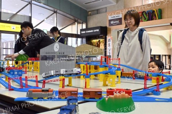 帯広駅１２０周年イベント（金野和彦撮影）