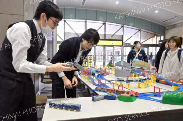 帯広駅１２０周年イベント（金野和彦撮影）
