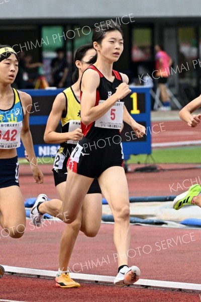 【Ｕ１６女子１０００メートル・予選３組】２分５１秒５５で予選を通過した