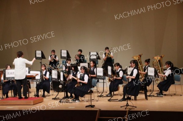 聴衆を楽しませた大樹中学校吹奏楽部の定期演奏会