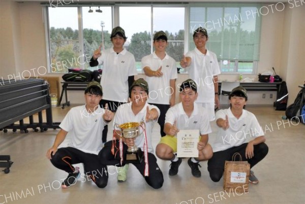 男子優勝のタケシマスポーツＡ