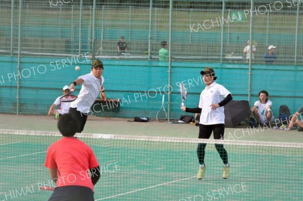 タケシマスポーツＡが男女優勝　全十勝加盟団体対抗ソフトテニス 5