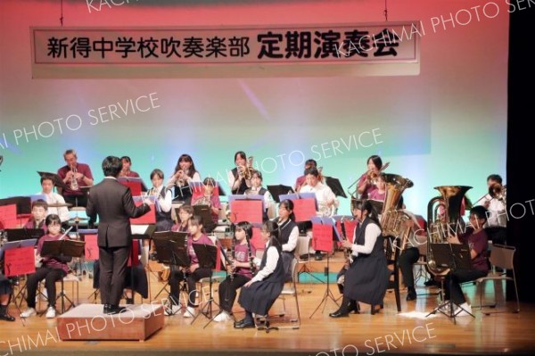 迫力ある演奏で聴衆を魅了した演奏会