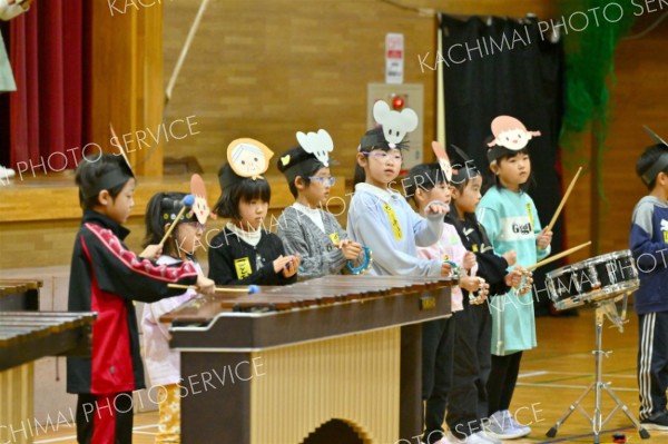 帯広森の里小学校で学習発表会（金野和彦撮影）