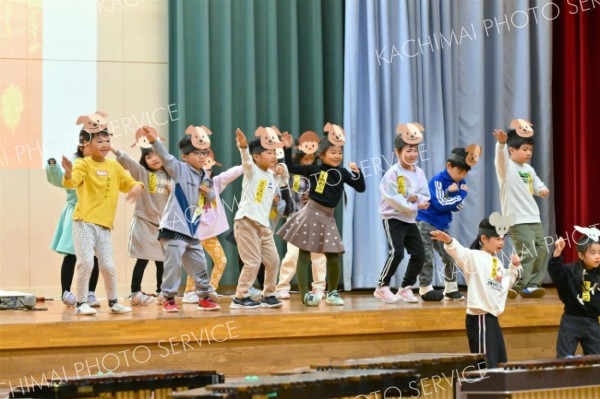 帯広森の里小学校で学習発表会（金野和彦撮影）