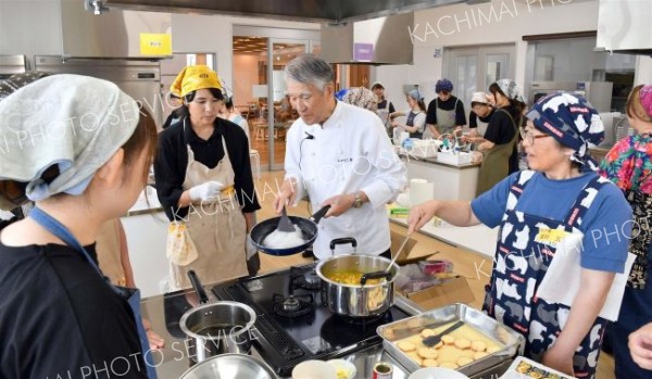 料理教室などが開催されているキッチンスタジオ