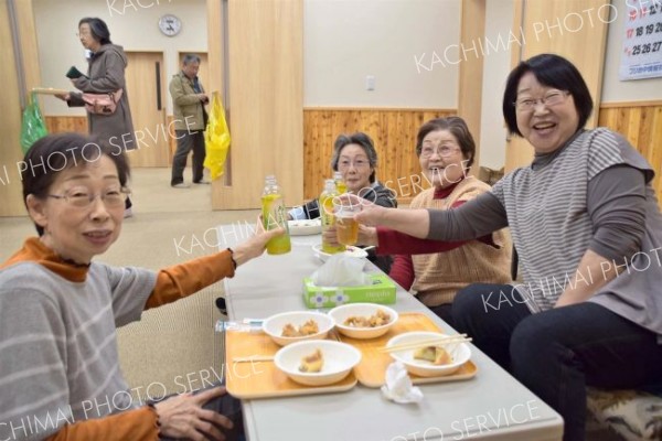 居酒屋気分を味わう　陸別で夕方サロン