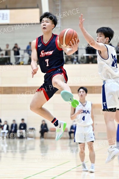 【男子予選トーナメントｄブロック決勝・白樺学園―東海大札幌】第１Ｑに１３得点しチームを勢いに乗せた白樺学園