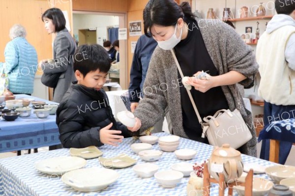 新得で陶芸センターまつり、陶芸ファンで大にぎわい～こぼれ話