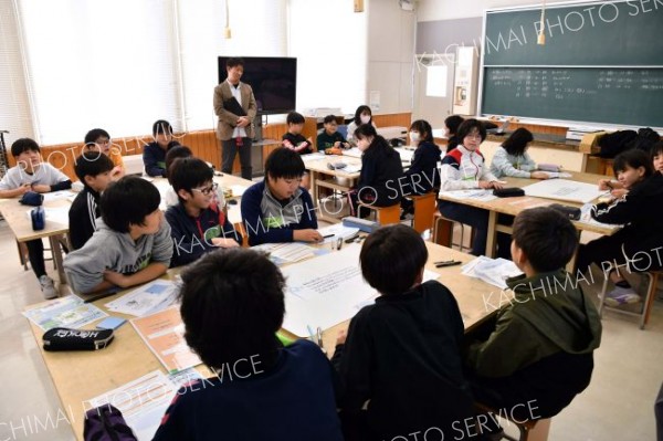クマ対策どうすれば、子ども目線で議論　清水御影小　北海道こどもの意見反映推進事業