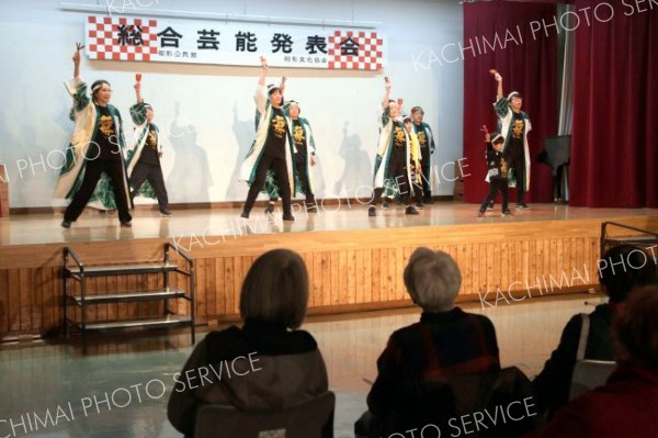 絵手紙に絵画、ステージ出演…清水、御影の両地区で芸術文化祭