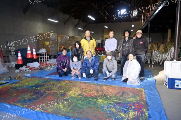 共同制作に当たった実行委メンバー