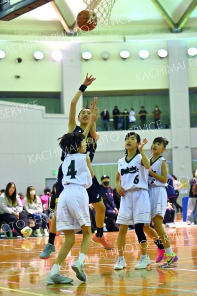 女子決勝リーグ　帯広若葉ス―札南ラビッツ