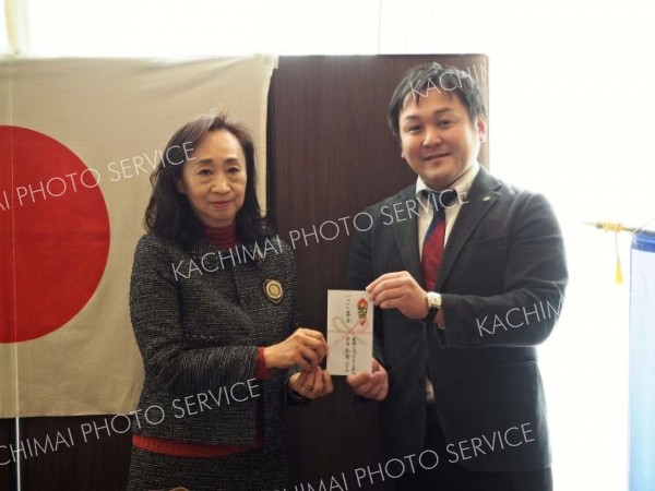 ソロプチミスト帯広が帯広イルミプロジェクトに寄付