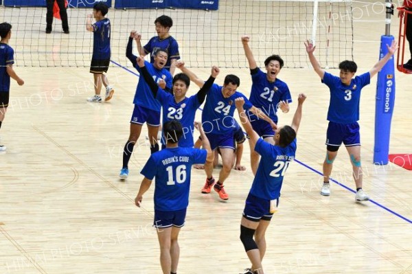 ＲＵＢＩＫ′Ｓ　ＣＵＢＥ優勝　女子は帯広市役所クラブ２位　全国社会人９人制バレー東ブロック男女優勝大会