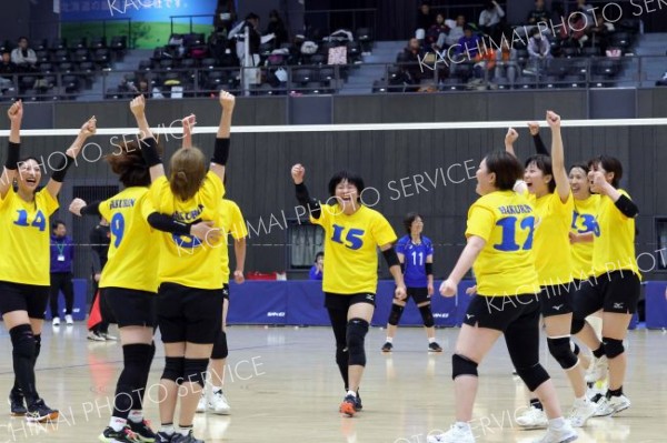 ＲＵＢＩＫ′ＳＣＵＢＥ優勝　女子は帯広市役所クラブ２位　全国社会人９人制バレー東ブロック男女優勝大会 28