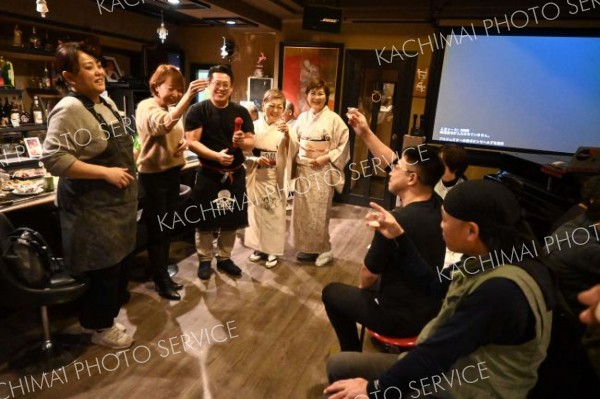 サンタドリームＹＯＵ再開１周年で開催された「出張日本酒の集い」