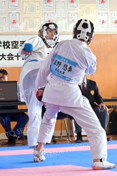 男子個人戦組手　６８キロ以下級代表決定戦