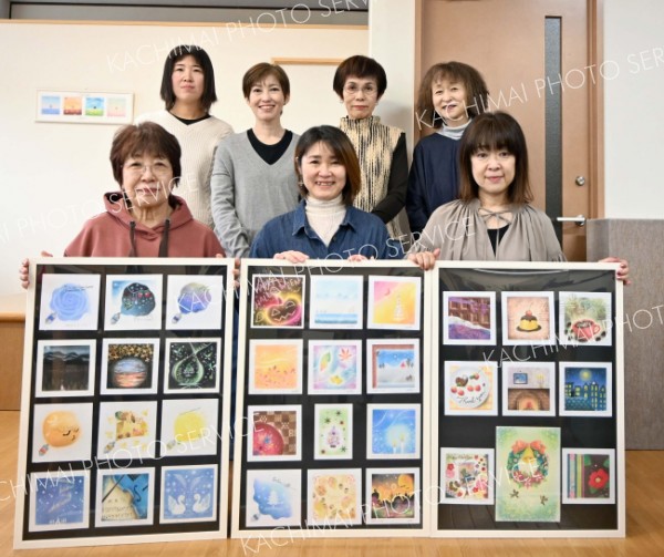 温かみあるパステルアートに　高齢者活動交流施設の作品入れ替え～こぼれ話