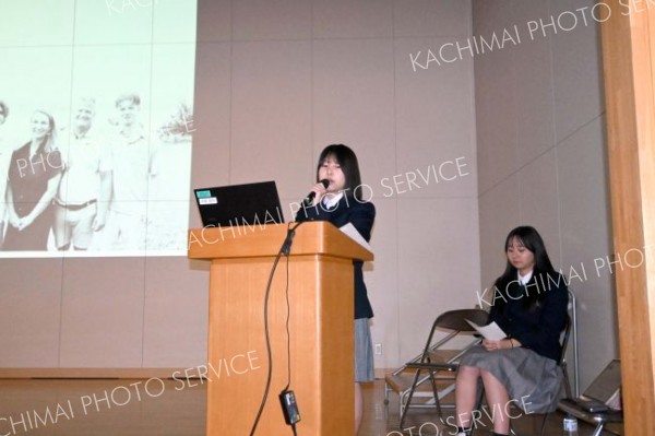 カナダ派遣の広尾高校生、現地での学び報告