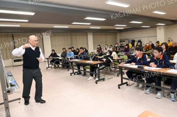 “脱線講義”で楽しく理科学ぶ