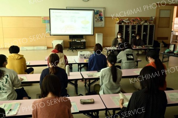 健診結果の見方学ぶ　音更町が出前講座