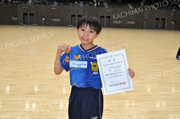 札内クラブＡ男子準Ｖ　帯広Ｔ・Ｔスタジオ女子３位　東北海道小学生卓球 8