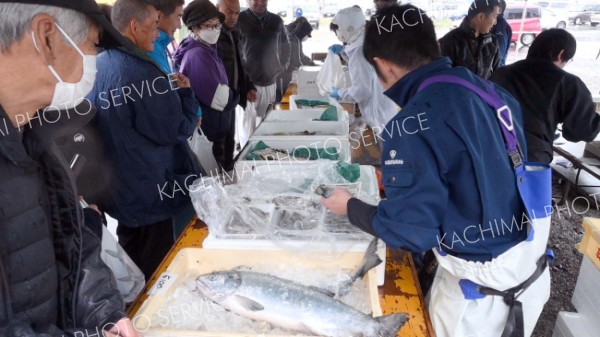 今年最後の「魚の日」７日開催　広尾漁協の直売会