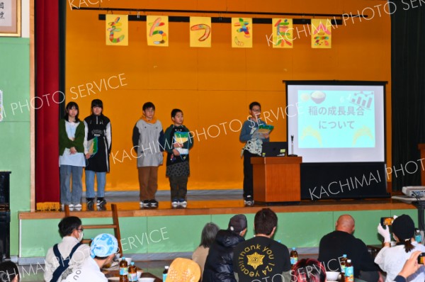 育てた米で最後の餅つき　幕別途別小児童 写真7