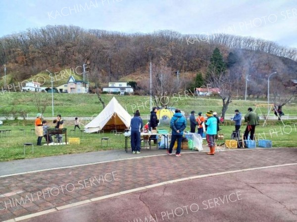 秋空の下で盛況だった「ぎりぎり秋まつり」
