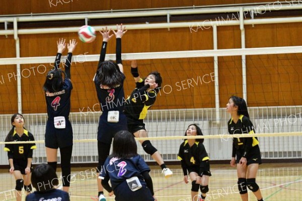 芽室小リトルザウルス準優勝　バレー５－ＲＩＳＥ　ＨＯＫＫＡＩＤＯチャレンジカップ小学生道東大会 5