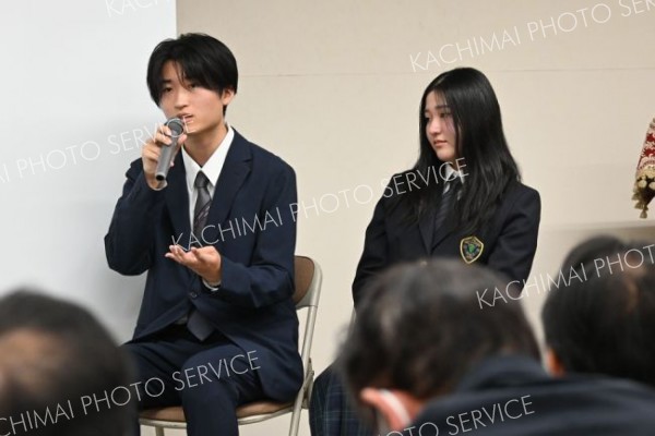 不登校“地域の支えがカギに”　文科省全国キャラバンが道内で初開催