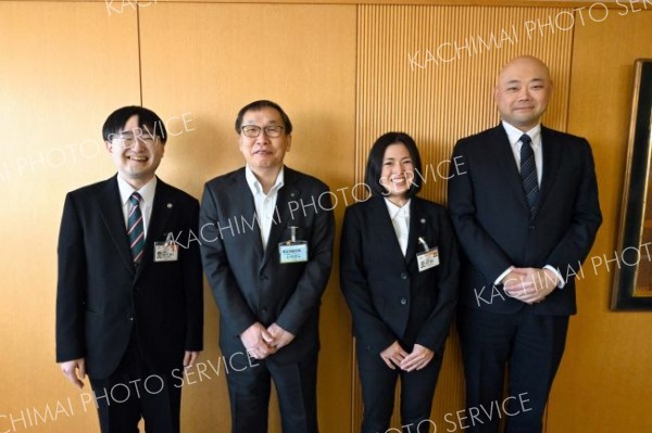 ＪＩＣＡ協力隊が帯広市役所表敬